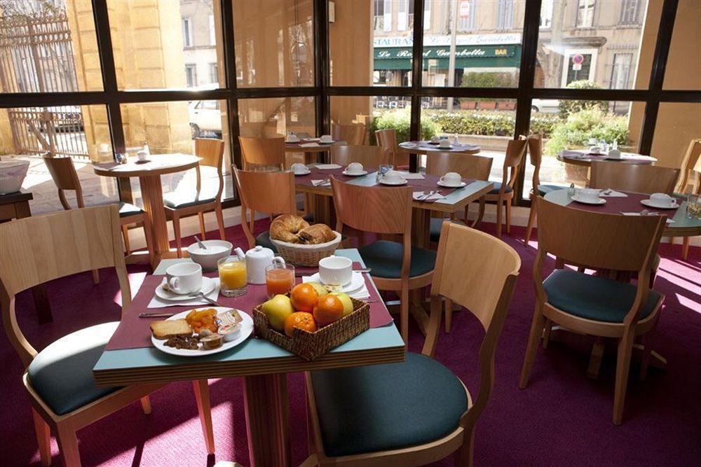 Appart Hotel Odalys City Aix En Provence L'Atrium Aix-en-Provence Restaurant photo