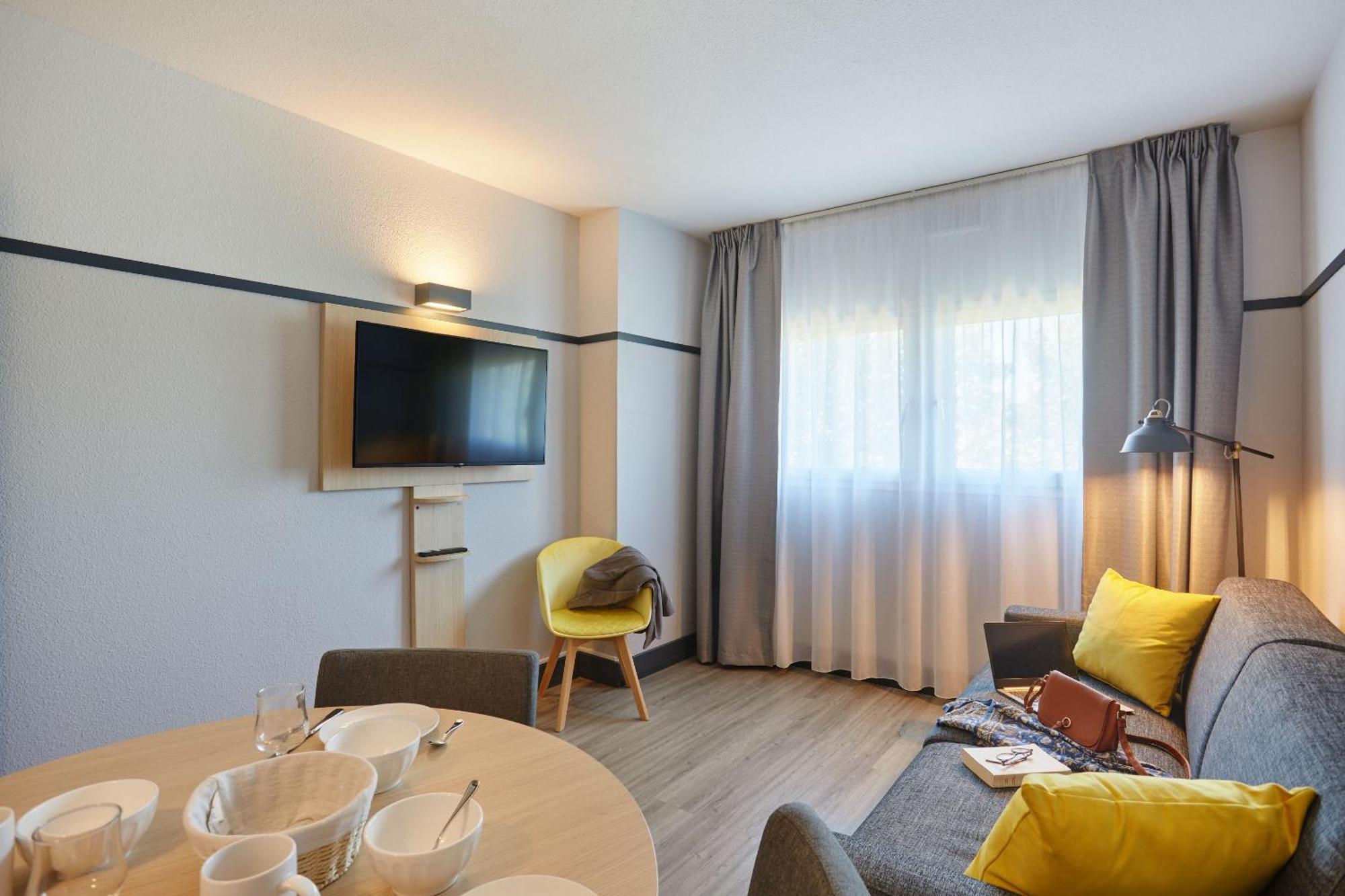 Appart Hotel Odalys City Aix En Provence L'Atrium Aix-en-Provence Exterior photo