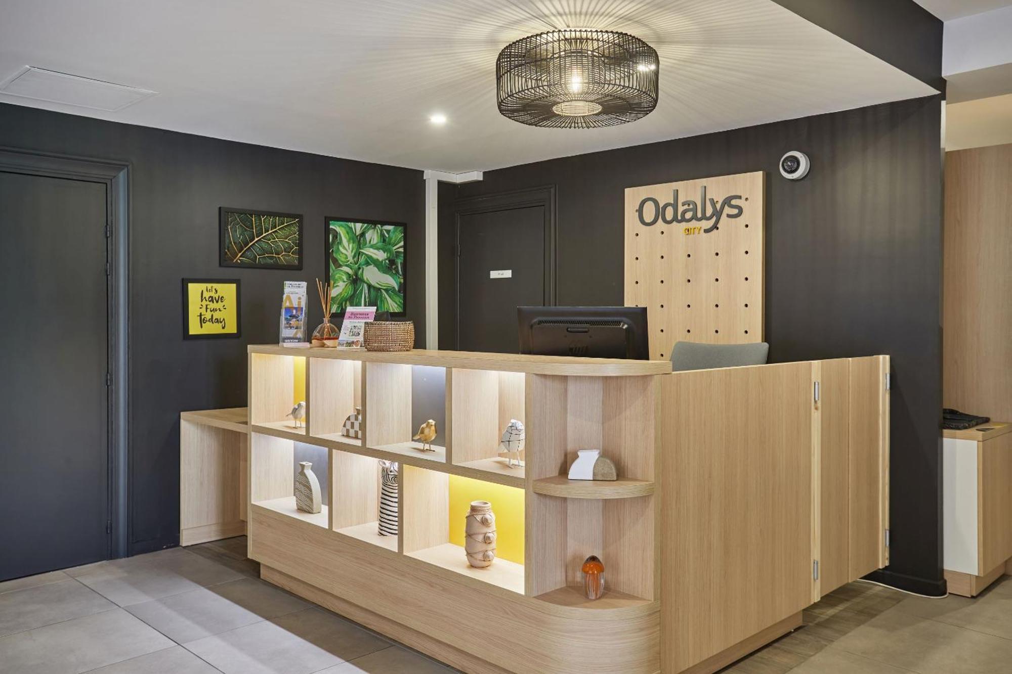 Appart Hotel Odalys City Aix En Provence L'Atrium Aix-en-Provence Exterior photo